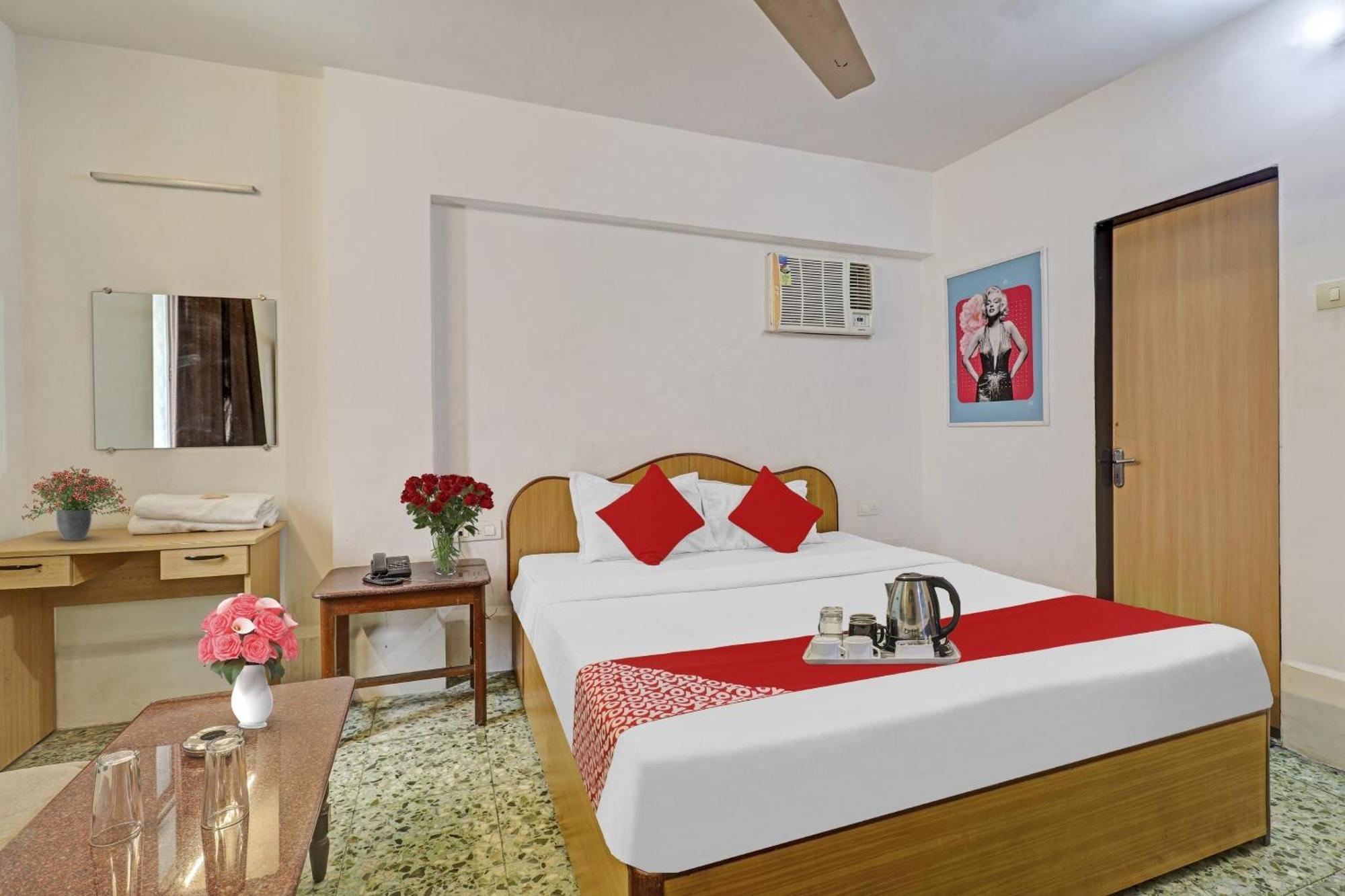 Super Hotel O Rajdoot Near Phoenix Palladium ムンバイ エクステリア 写真